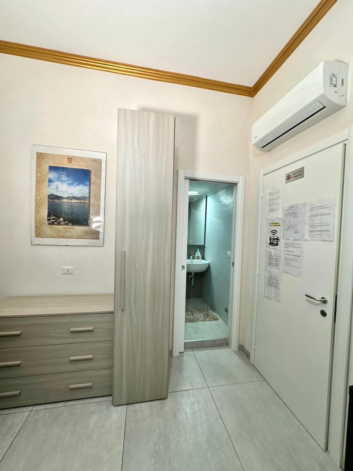 Bed and Breakfast Tuttoincentro Salerno Exterior foto