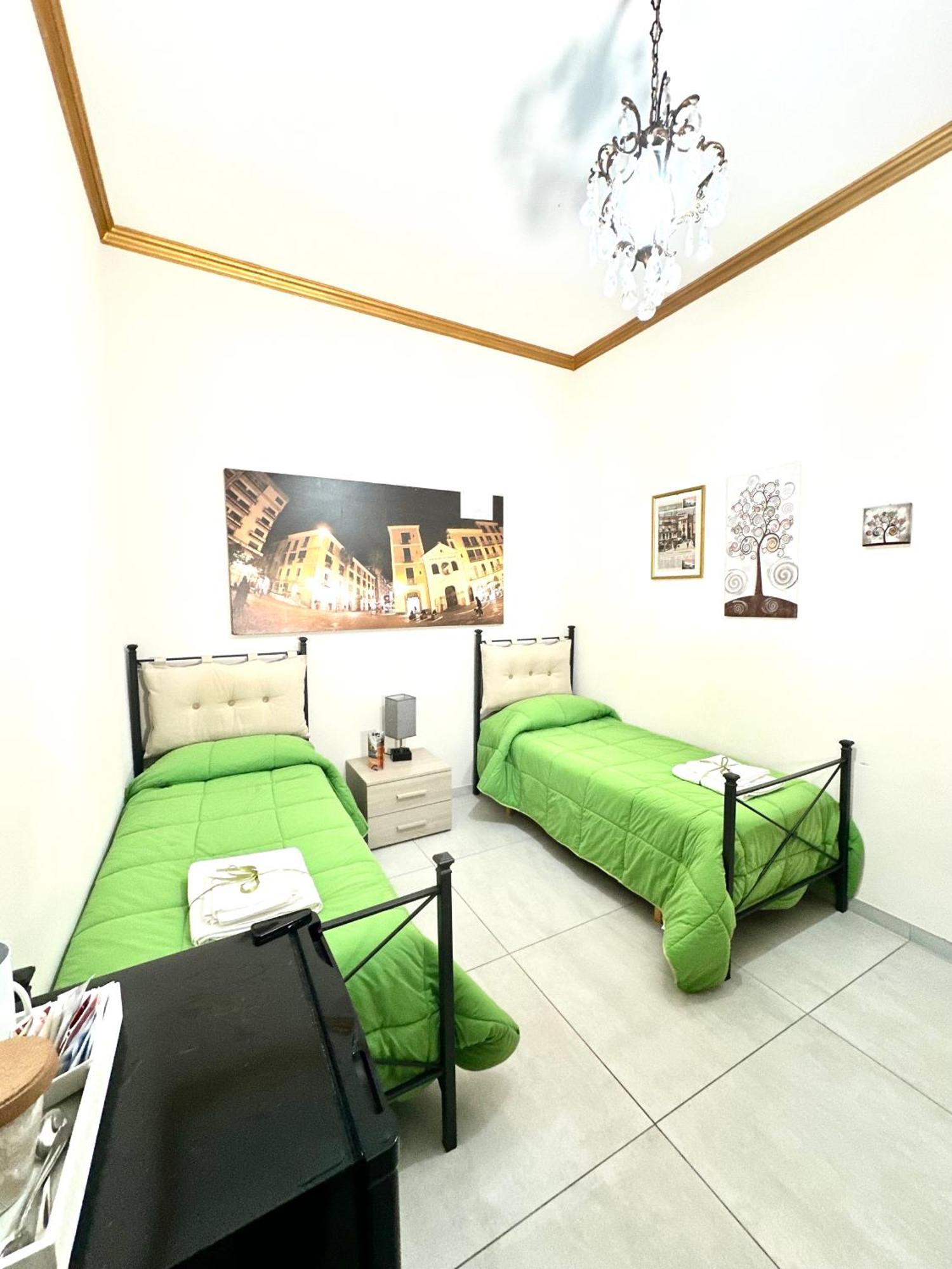 Bed and Breakfast Tuttoincentro Salerno Exterior foto